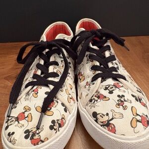 Disney Mickey Mouse Tennis Shoes size 10